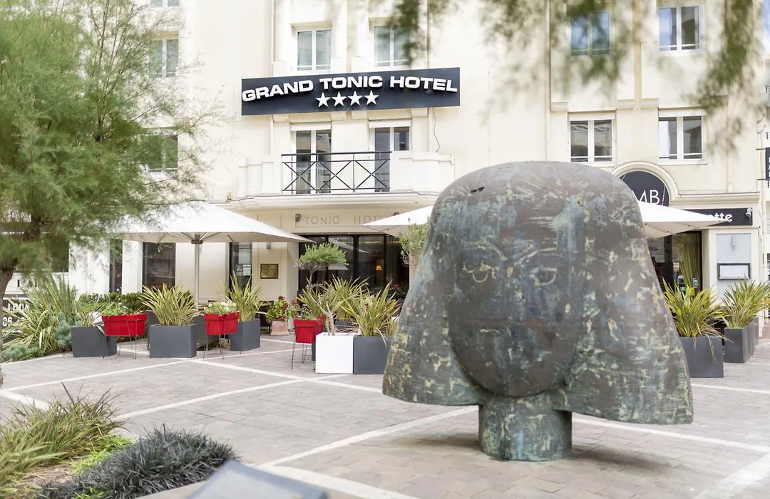 Grand Tonic Hotel & Spa Nuxe-1