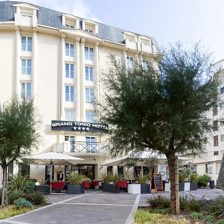 Grand Tonic Hotel & Spa Nuxe-2